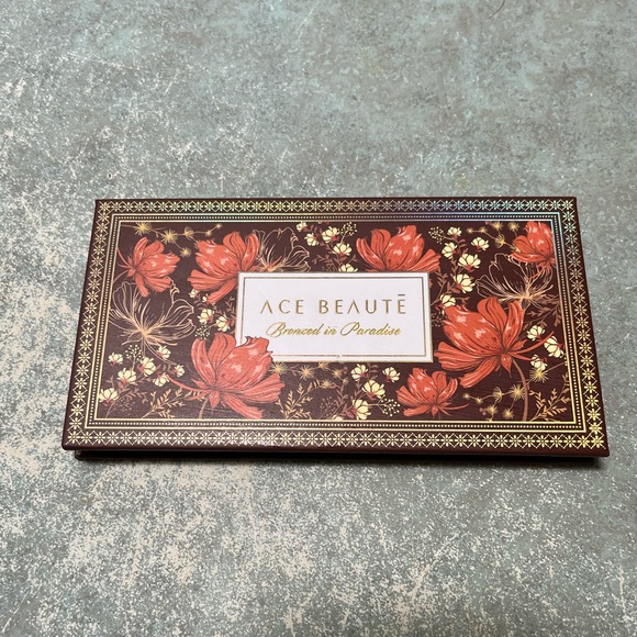 Ace Beaute Bronzer Palette - Picture 2 of 2